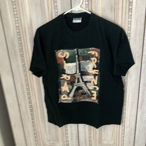 Women’s tshirt size medium